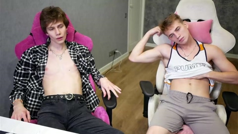 holiday_boys  25-11-2022